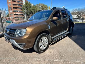 RENAULT DUSTER 2016